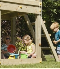 Aire de jeux en bois avec tour Kiosk, toboggan de 2m30 et module pour accrocher 2 balançoires