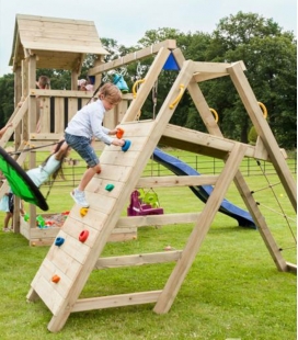 Challenger module - 2 swings and climbing platform for playground
