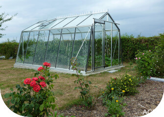 serre à paroi oblique ACD