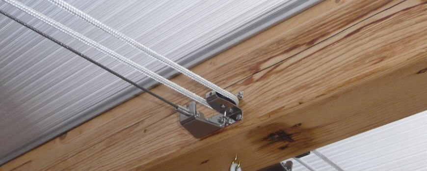 Tout savoir sur le store pour pergola horizontal Nesling Coolfit